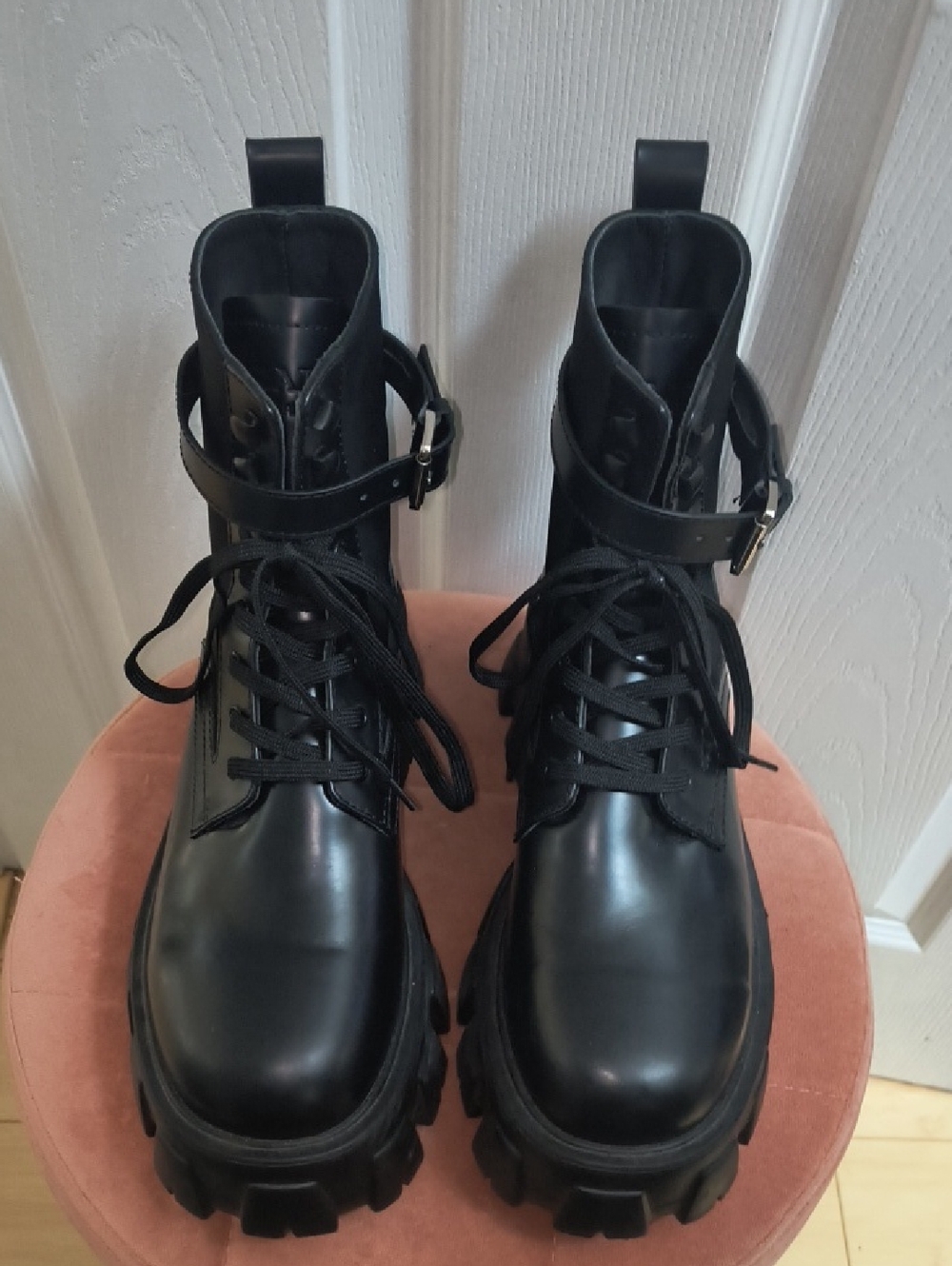 Designer Inspired Chunky Platform Lug Sole Combat Boot EU 41 / US 11